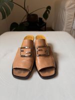 Fendi Vintage Pumps Sandalen 38,5 beige Schuhe Clogs Nordrhein-Westfalen - Mönchengladbach Vorschau