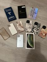 iPhone 11 Pro Silber Weiß 256 GB in OVP mit Zubehör TOP Nordrhein-Westfalen - Neuenrade Vorschau