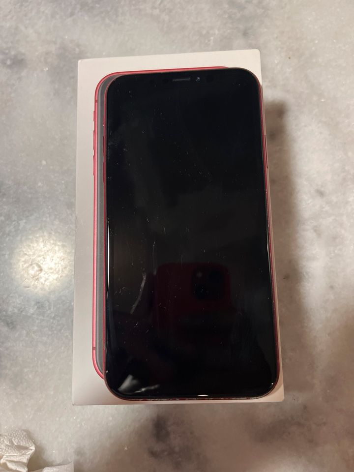 iPhone XR  ROT in Hannover