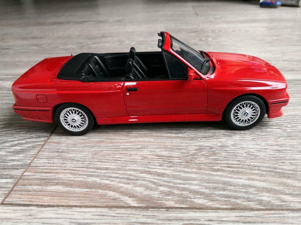 BMW E30 M3 cabrio rot 1:18 Ottomobile ORIGINALVERPACKT! in Wuppertal