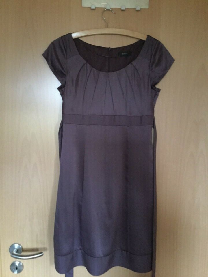 Cocktailkleid / Abendkleid in lila / Flieder, Esprit, Gr. 36 in Ergolding