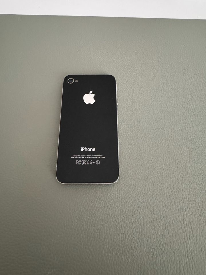 iPhone 4 / 16 GB / schwarz in Flensburg