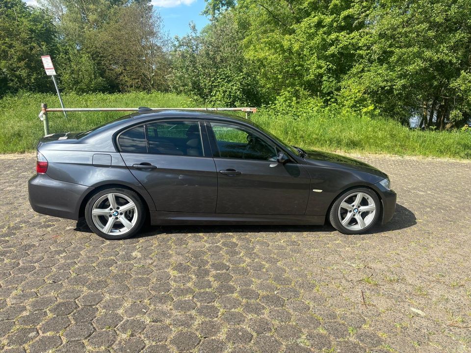 BMW 325i M-Paket in Seligenstadt