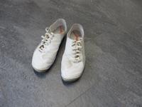 Weiße PUMA Sneaker Gr. 42 in gutem Zustand Aachen - Laurensberg Vorschau