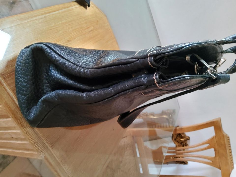 Große Leder-Tasche (Bogner) in München