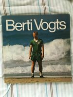 Fußball Berti Vogts Buch 1977 mit original Signatur Autogramm Niedersachsen - Börger Vorschau