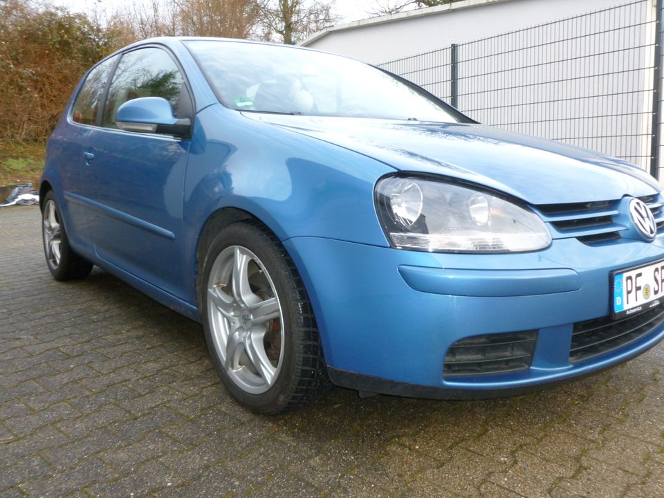 Volkswagen Golf 5, Sportline 2.0 FSI, 150 PS, Top Zustand in Pforzheim