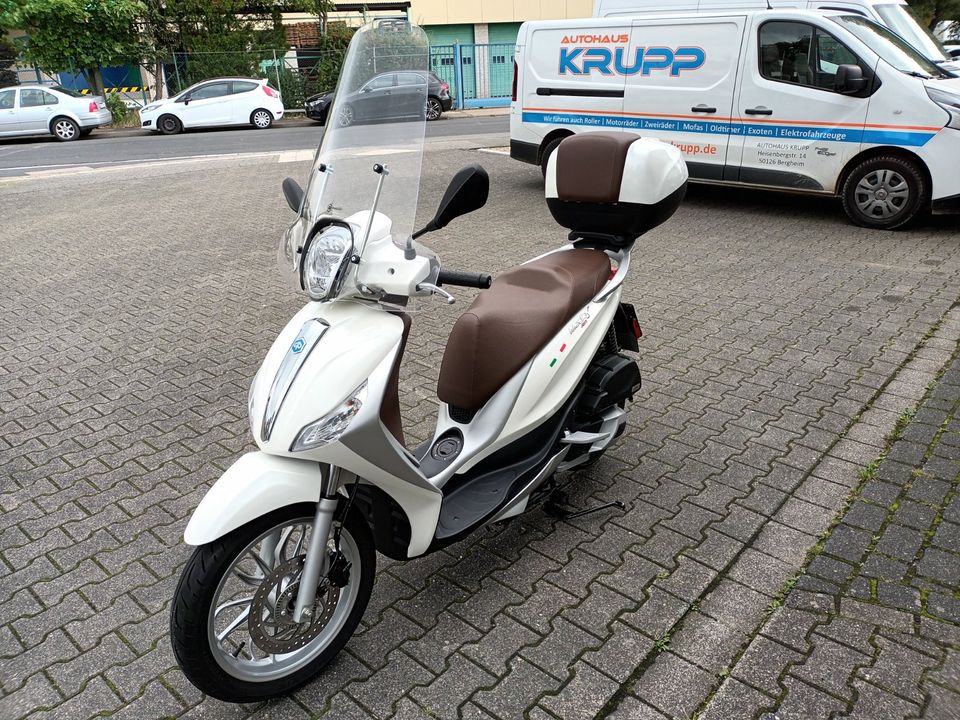 Piaggio Medley 125 ABS, TÜV NEU, Scheibe, Topcase, B196 in Bergheim