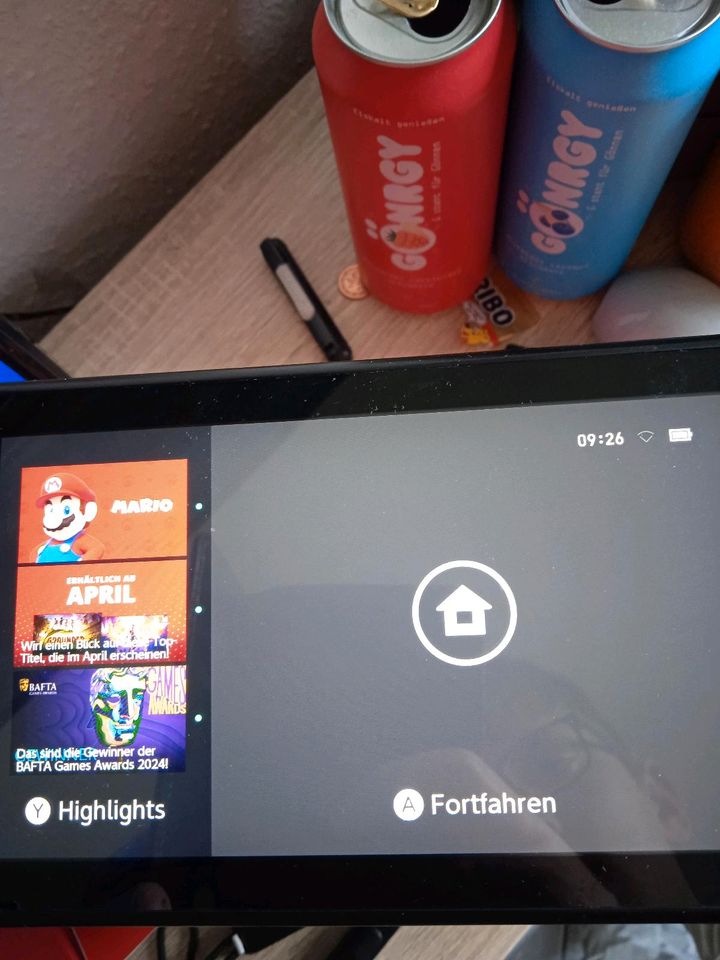 Nintendo Switch+Fernseher und Zubehör+Zwei Spiele in Minden