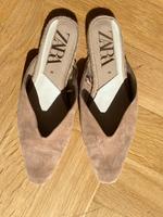 Zara Velour Pantolette beige Dirndl Schuh München - Altstadt-Lehel Vorschau