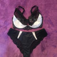 Hunkemöller BH 75 F und Slip L Spitze Top! Hessen - Hanau Vorschau