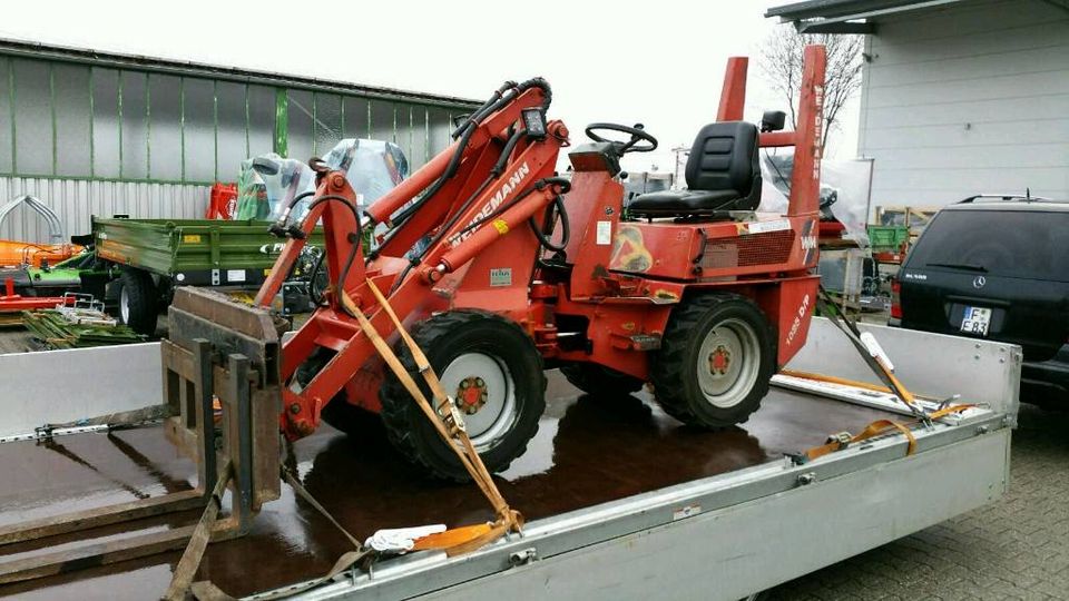 Transport von Agra.- Traktoren Ladewagen Schwader Heuwender.- in Oberursel (Taunus)