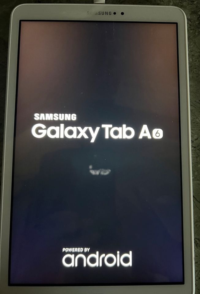 Samsung Galaxy Tab A6 Modell SM-T580, 16 GB, 10,1 Zoll in weiß in Berlin