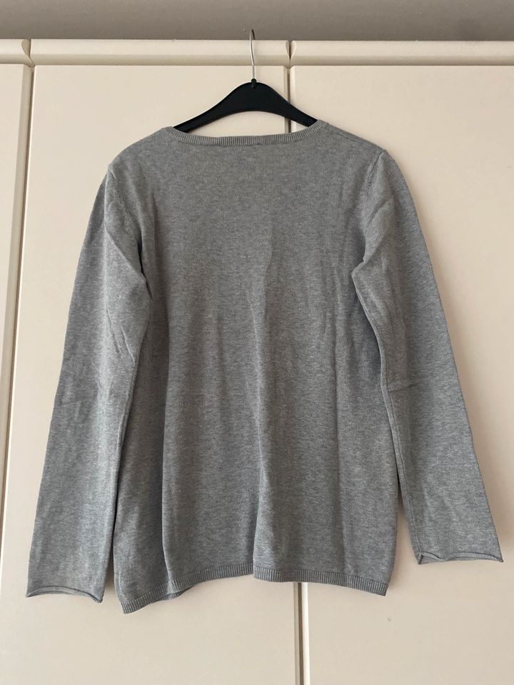 Grauer Pulli von Oui / Pullover mit Muster / Oberteil Damen in M in Neusäß