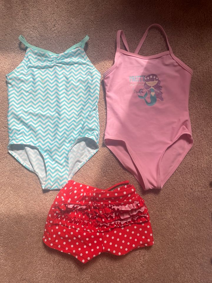 Kleiderpaket 2x Badeanzug 1x Badehose Mädchen 86/92 H&M in Weiden (Oberpfalz)