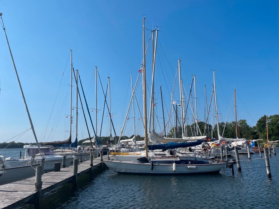 Nordisches Folkeboot GFK / Teakdeck / Kerteminde in Bremen