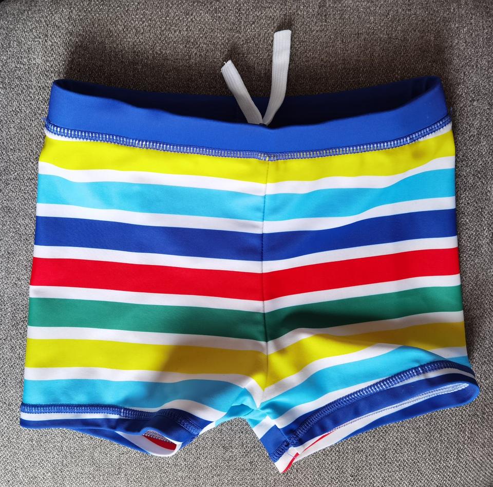 Kinder Badeanzug Größe 74 /80 und Badehose Größe 104, wie NEU in Windeby