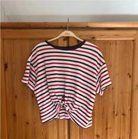Bershka Cropped T-Shirt Niedersachsen - Ostrhauderfehn Vorschau