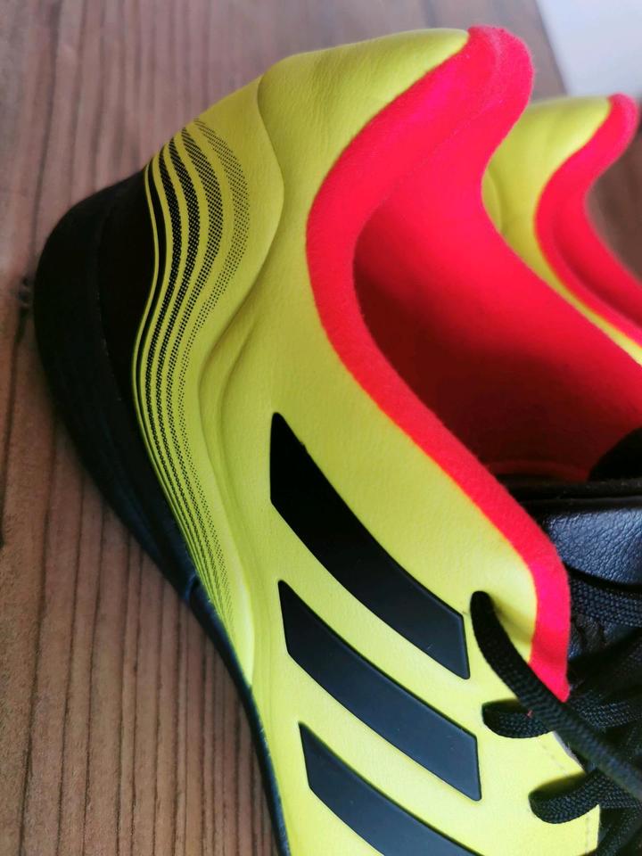 Adidas Copa Fussballschuhe Kunstrasen gelb orange Größe 38 in Zirndorf