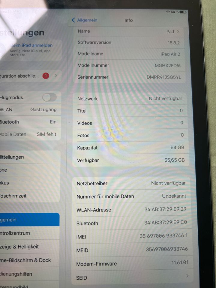 Apple iPad Air 2 (A1567) mit Logitech Tastatur in Bördeland