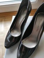 tolle Lackpumps Tamaris Größe 38 schwarz elegant High Heels Bayern - Kirchenthumbach Vorschau