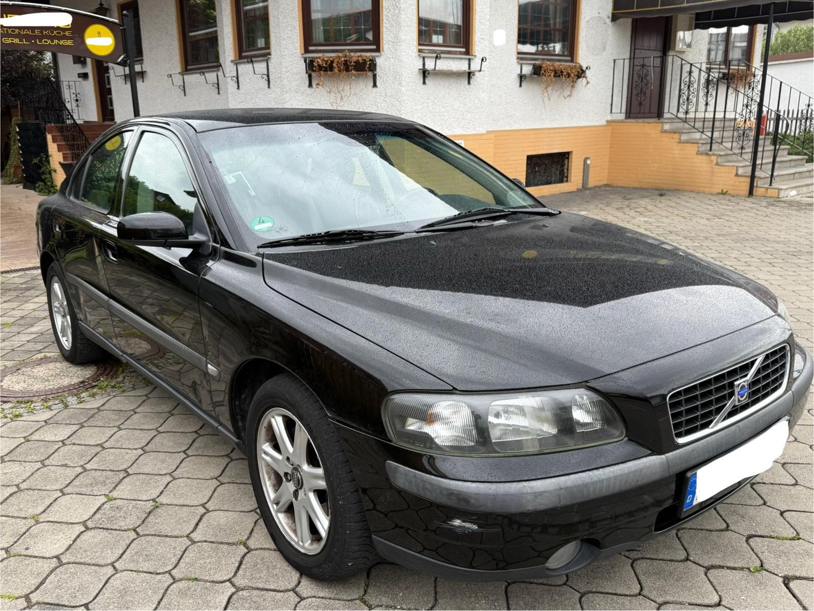 Abbildung des Autos Volvo S60 2,4 170 PS TÜV…