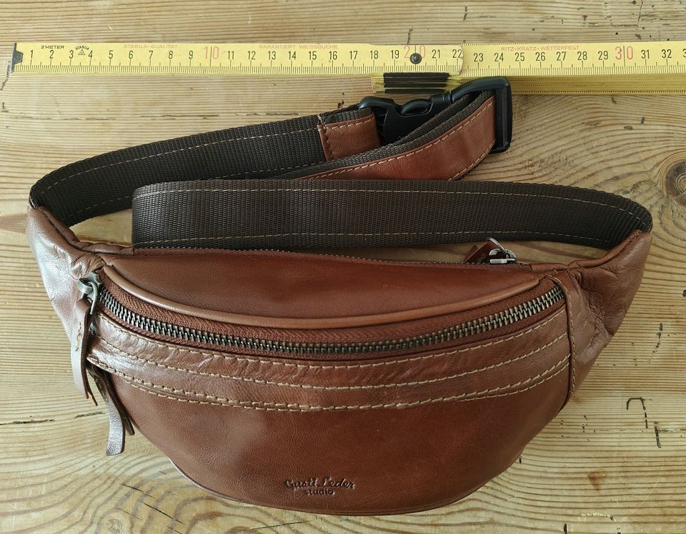 Hüfttasche, Gürteltasche, Bauchtasche ECHTLEDER / NUR ABHOLUNG in Deggendorf