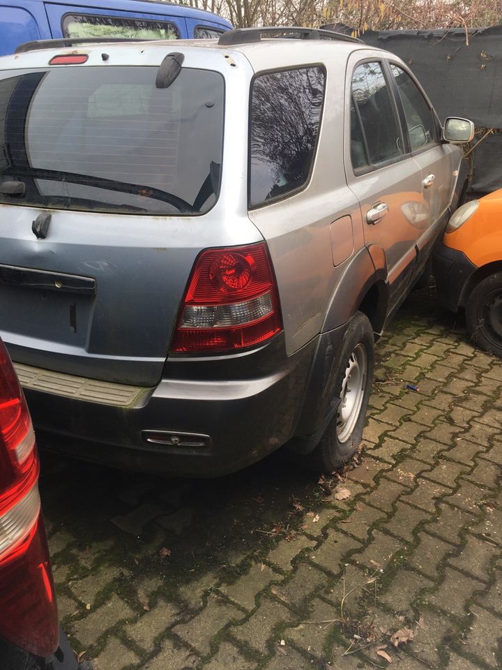 Suche Kia Sorento ab 2006 Achsschaden Hessen Kassel in Kassel