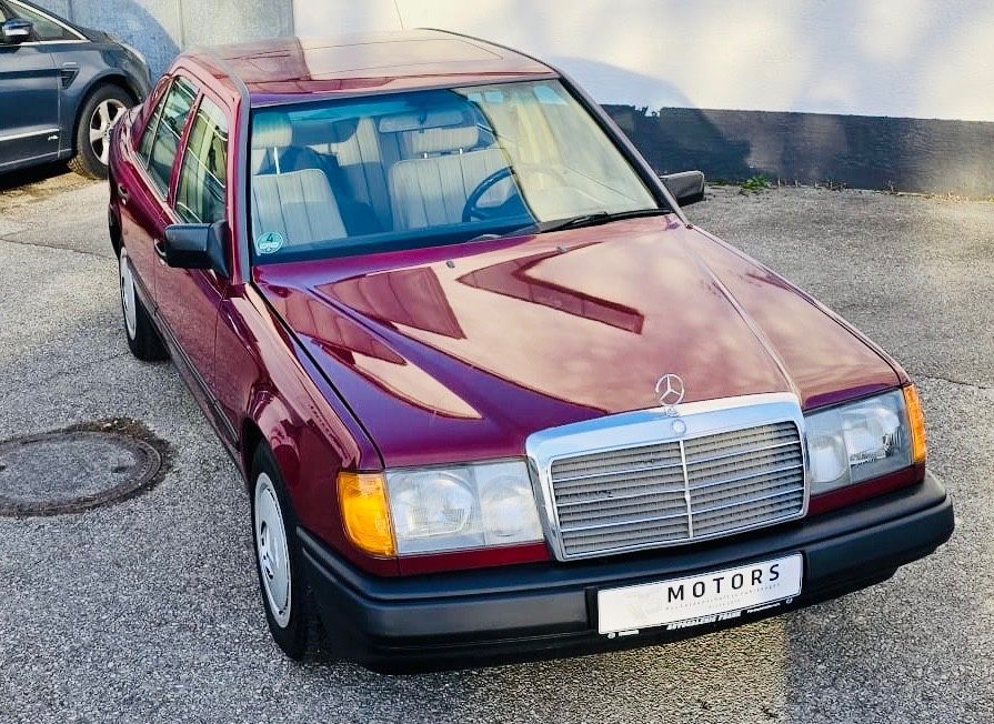 Mercedes-Benz 300 E Tüv NEU+SHZ+S.DACH+TOP!!! in Maisach