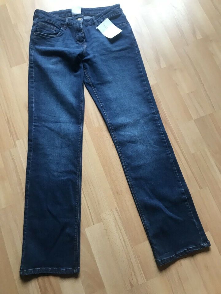 NEUE Damen Jeans mit Etikett Blau  Gr. 38 in Dortmund