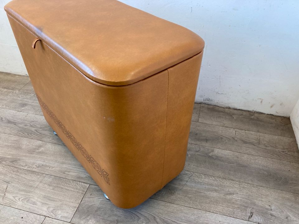 #A DDR Wäschetruhe Wäschepuff Kunstleder braun Midcentury in Burgstädt