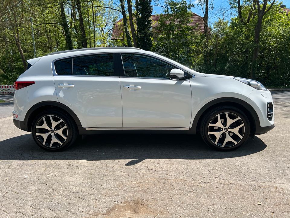 Kia Sportage 2,0 GTline 185ps Automatik Vollaustattung AWD Pano in Würzburg