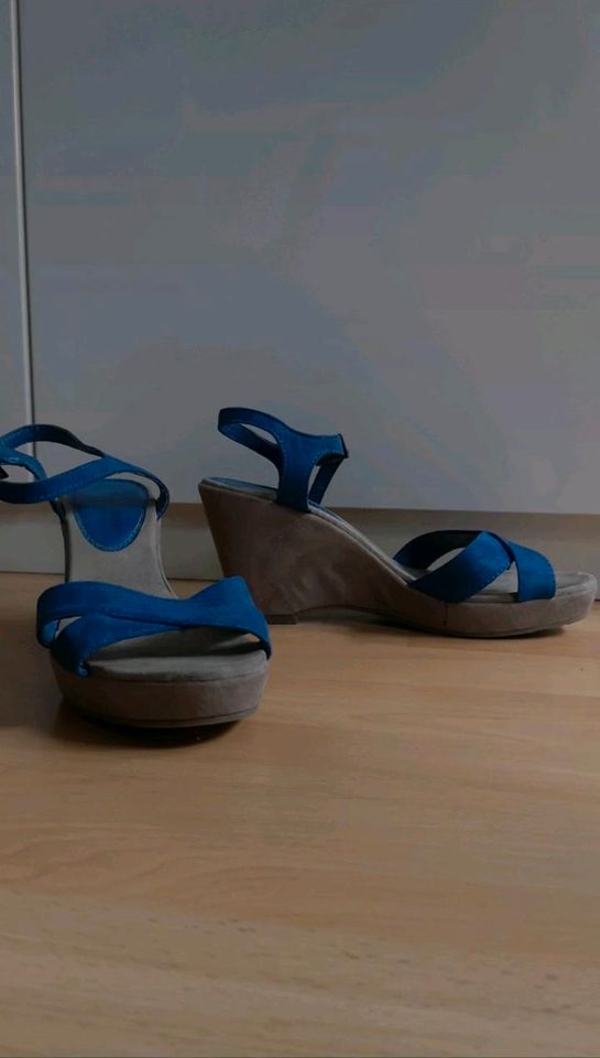 blaue plateau sandaletten sandalen wildleder marco tozzi 39 in Dortmund