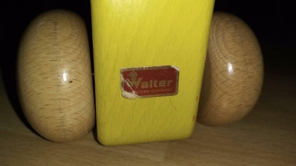 Holztrecker von Walter Holzspielzeug Trecker in Plettenberg