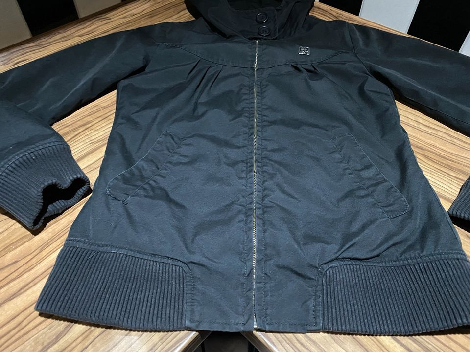 Ragwear Jacke Übergangsjacke Gr. S schwarz in Münchsteinach