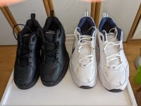 2 Paar Nike Sneakers  weiß und schwarz € 35,00 pro Paar Baden-Württemberg - Friesenheim Vorschau