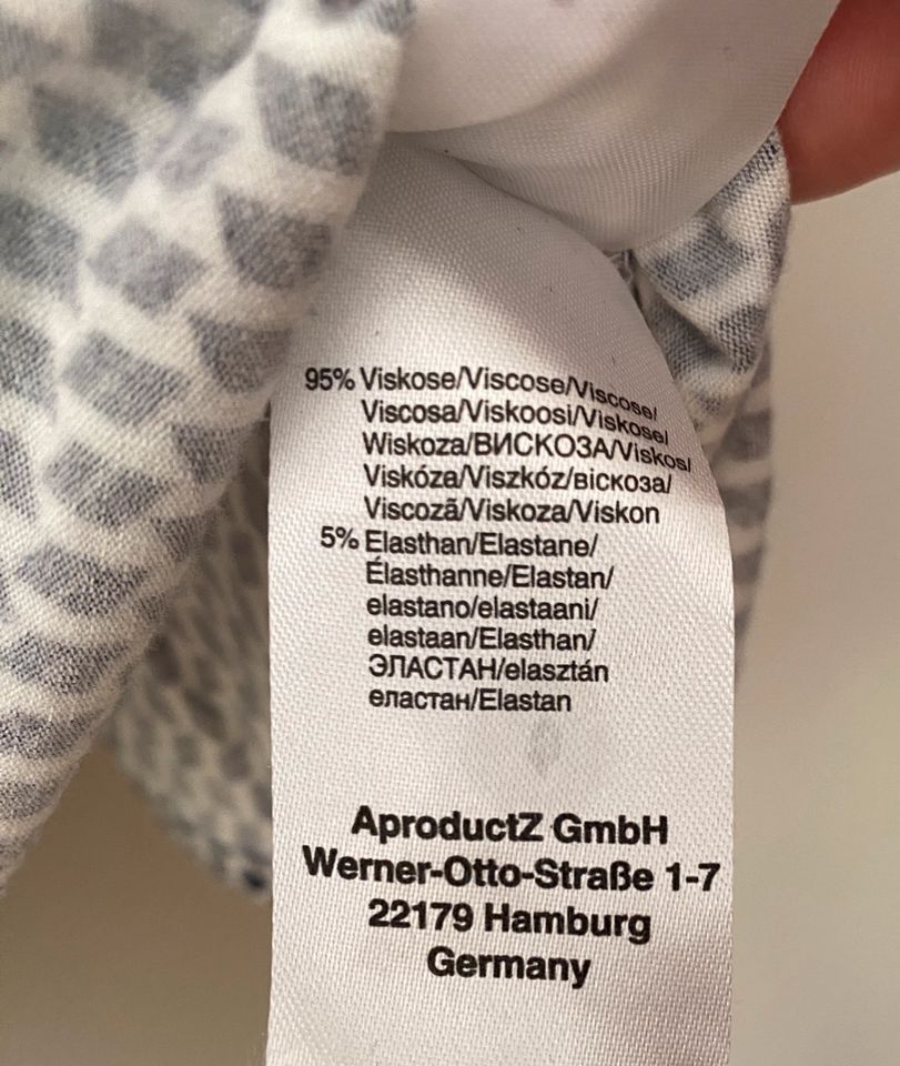 Shirt / Viskosequalität/ Sheego Gr. 48/50 in Hamburg