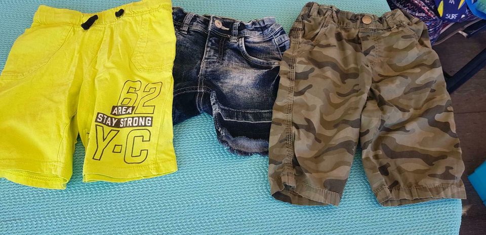 Jungen kurze Hosen Größe 116 in Diepholz