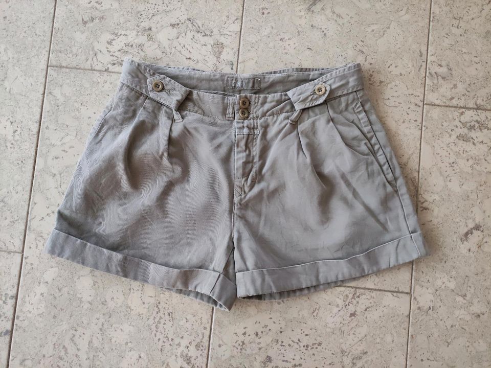 Closed Damen Shorts Gr. 40 wie 36 in Bielefeld