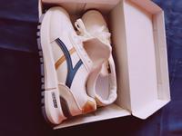 Neue sehr schöne Sneaker Saarland - Schmelz Vorschau