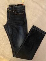 GUESS Damen Jeanshose Gr.31/L Häfen - Bremerhaven Vorschau