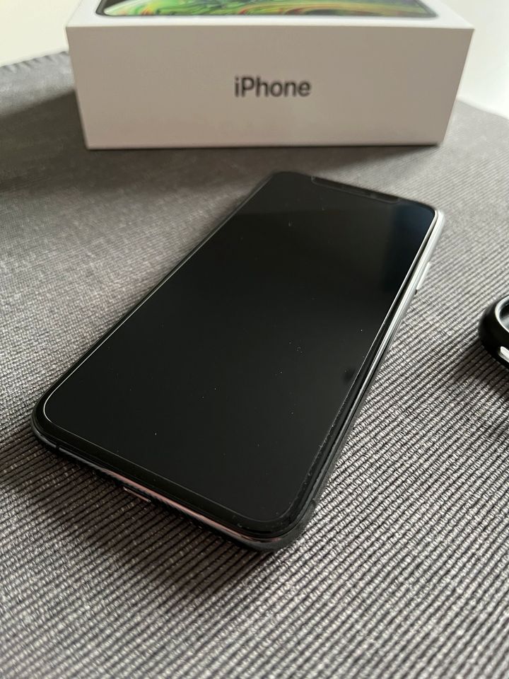 iPhone XS Space Grey, 64 GB in Dillingen (Saar)