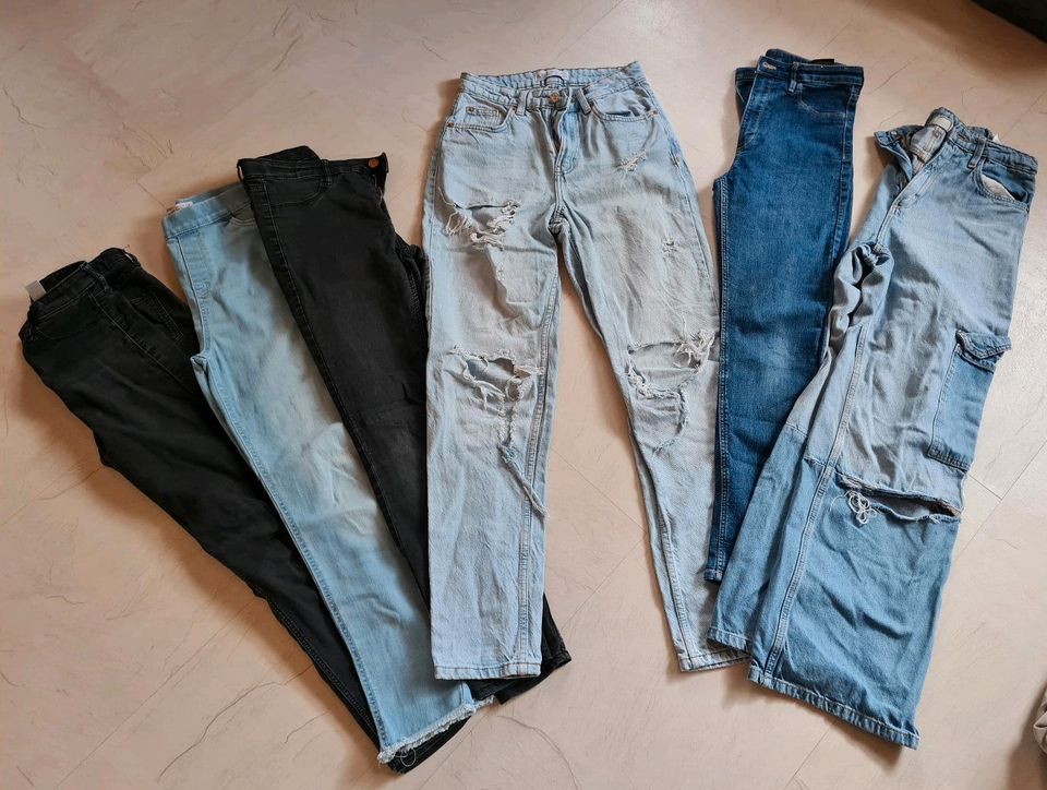 Mädchen Jeans    152/158 in Hinte