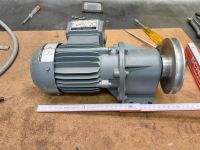 Motor Getriebemotor Bauer 220/380V 95U/min 0.11kW Umrichtergeeign Baden-Württemberg - Weilheim an der Teck Vorschau