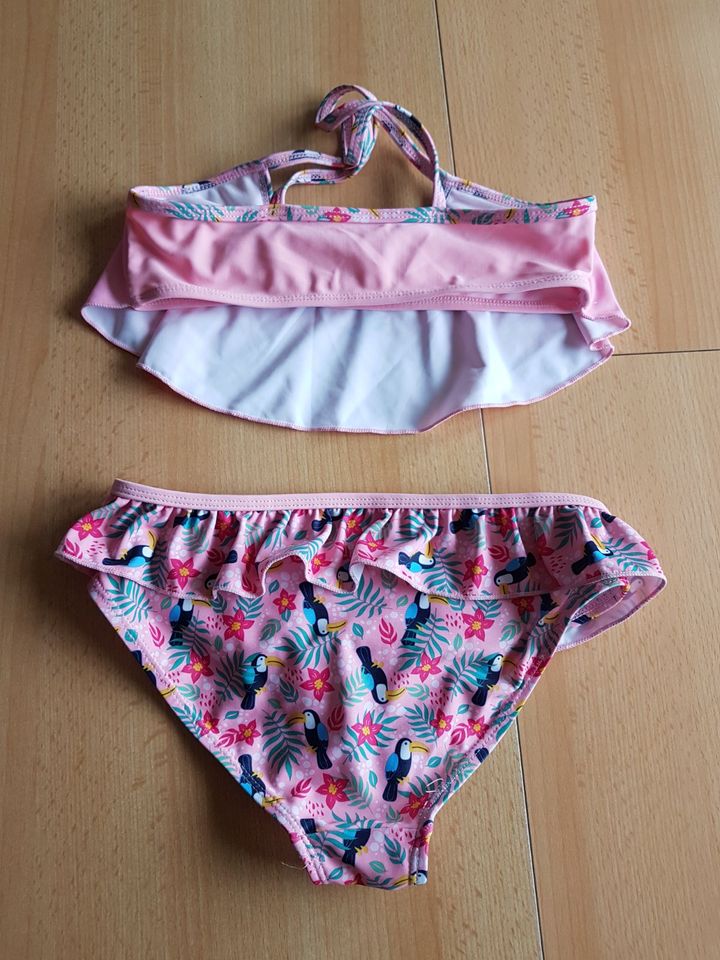 Farbenfroher süßer Sommer Bikini Mädchen 134-140 in Düsseldorf