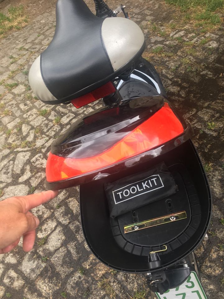 E  - Roller in Wiednitz