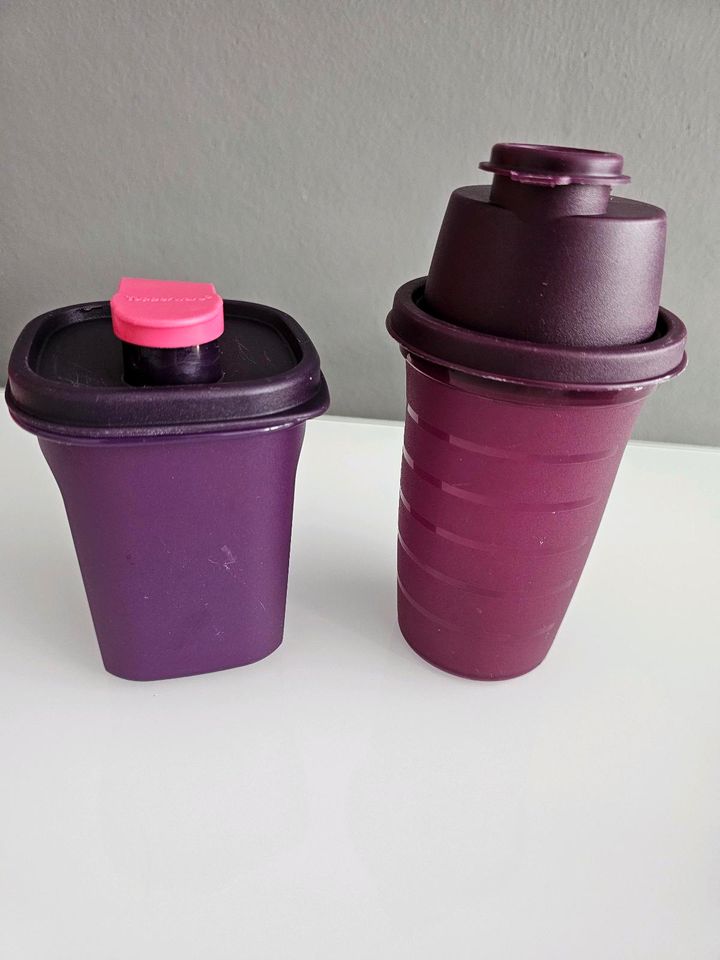 Tupperware Shaker 2x in Bremen