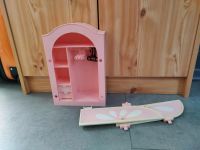 Barbie Schrank mit acht Kleiderbügel Baden-Württemberg - Magstadt Vorschau