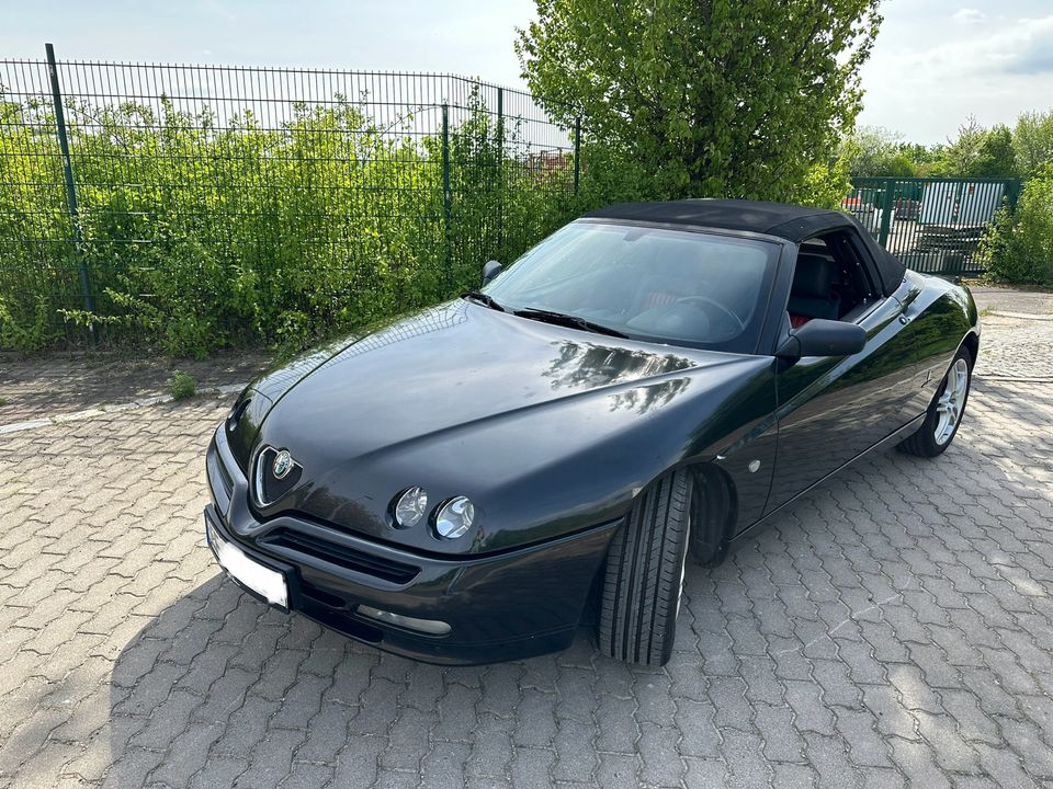 Alfa Romeo Spider 2.0 Twin Spark Cabrio in Erfurt