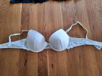 2xGepolzterte Bügel BH's in Creme 85B Nordrhein-Westfalen - Schermbeck Vorschau